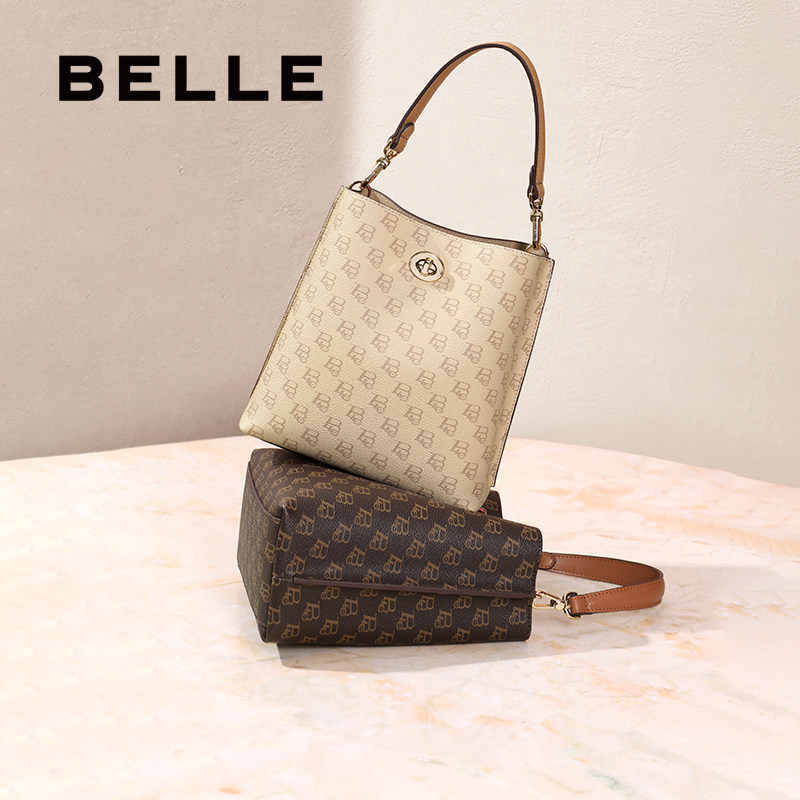 百丽包包女大容量春新款复古通勤休闲单肩斜挎手提水桶包X7191AX5,淘宝优惠券,粉丝福利购,淘宝优惠卷