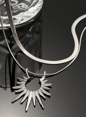 Double layered women choker chain high-end feeling Necklace