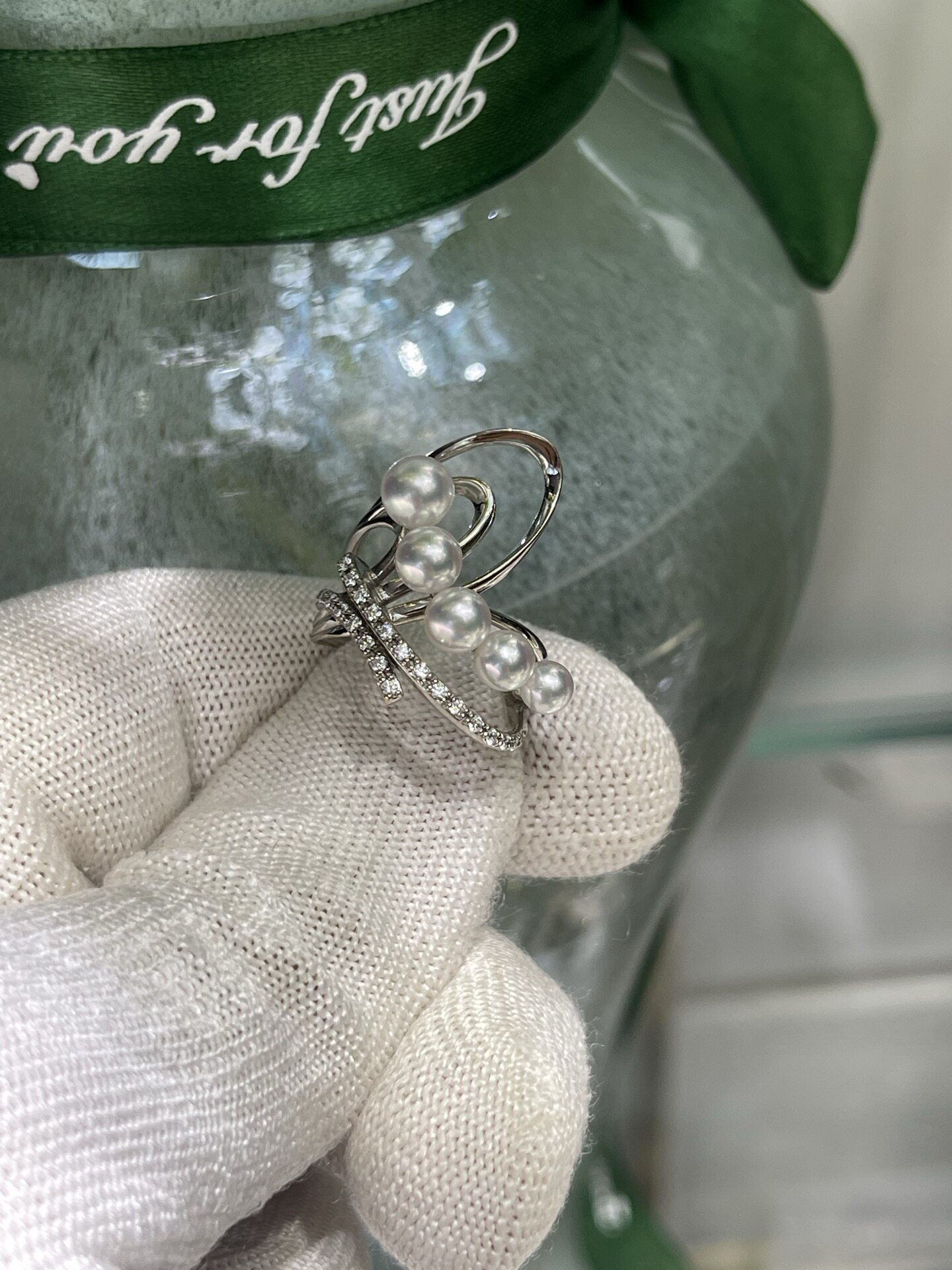 Japanese finished product streamlined gradient 4 5.5mm seawater akoya multi-bead ring 18k natural diamond