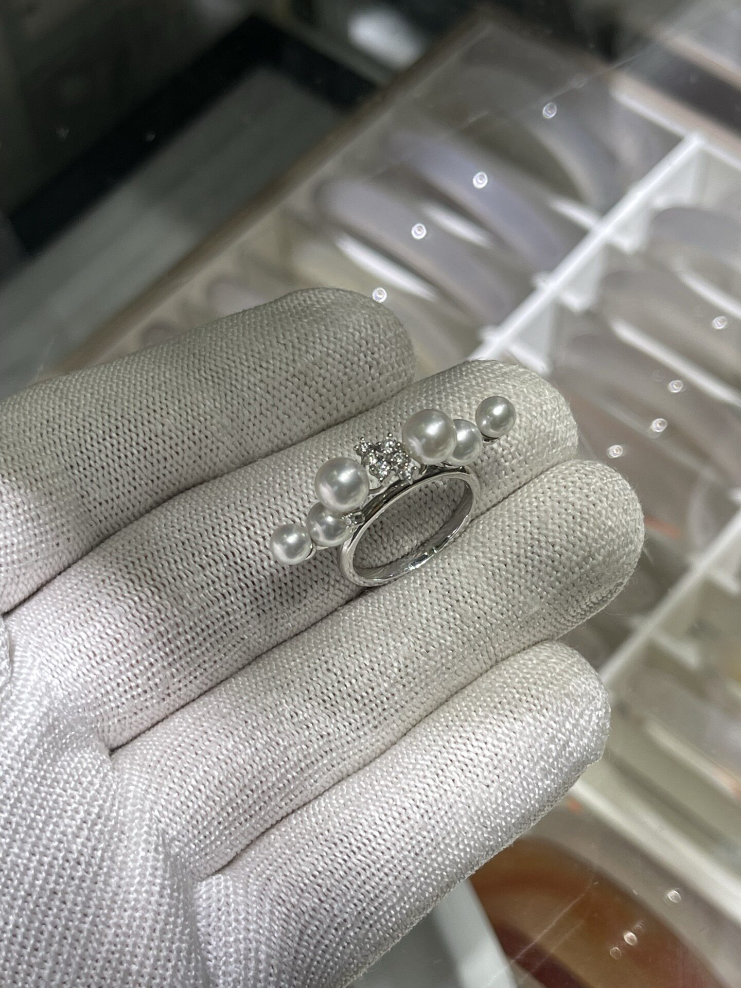 Japanese finished product, chic 4.5 6.5mm seawater akoya multi-bead ring, 18k natural diamond