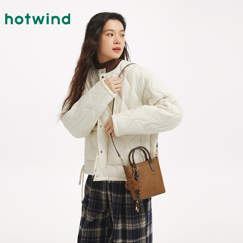 热风2025年冬季新款女士图案压印手提斜挎包,淘宝优惠券,粉丝福利购,淘宝优惠卷