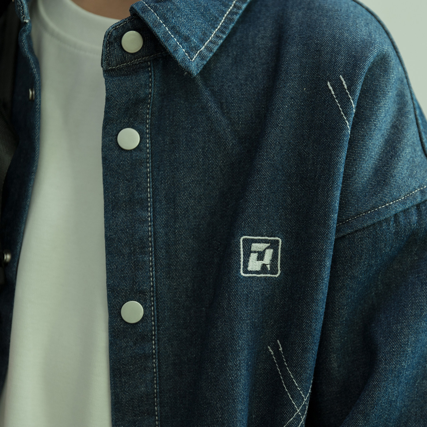 男孩加绒软糯牛仔外套2025冬季新款保暖开衫日系中大童加厚开衫潮,淘宝优惠券,粉丝福利购,淘宝优惠卷