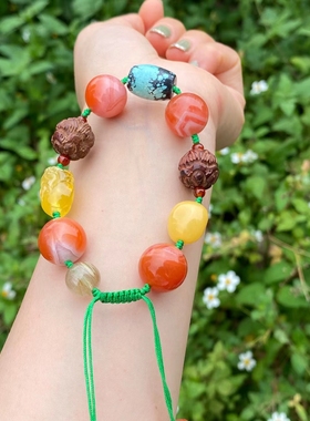 天然南红纯手工编织 珠子尺寸约:13.5mm 搭配纯天然蜜蜡 绿松