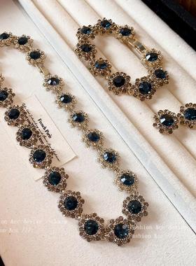 欧美花朵纹路镶钻项链高级感时尚复古锁骨链礼服百搭新款项饰