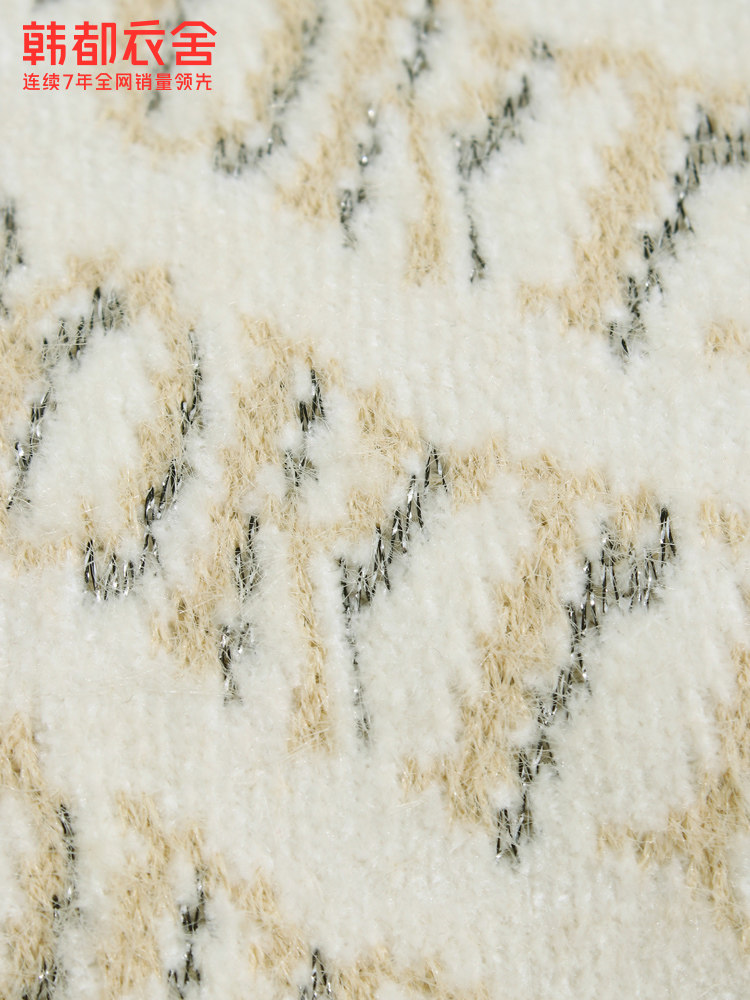 韩都衣舍outlets2021拼接羽绒服 韩都衣舍outlets店羽绒服