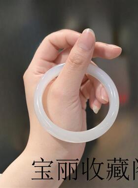 天然冰种白玛瑙手镯女款荔枝冻白月光玉髓镯子翡翠扁条高冰叮当镯