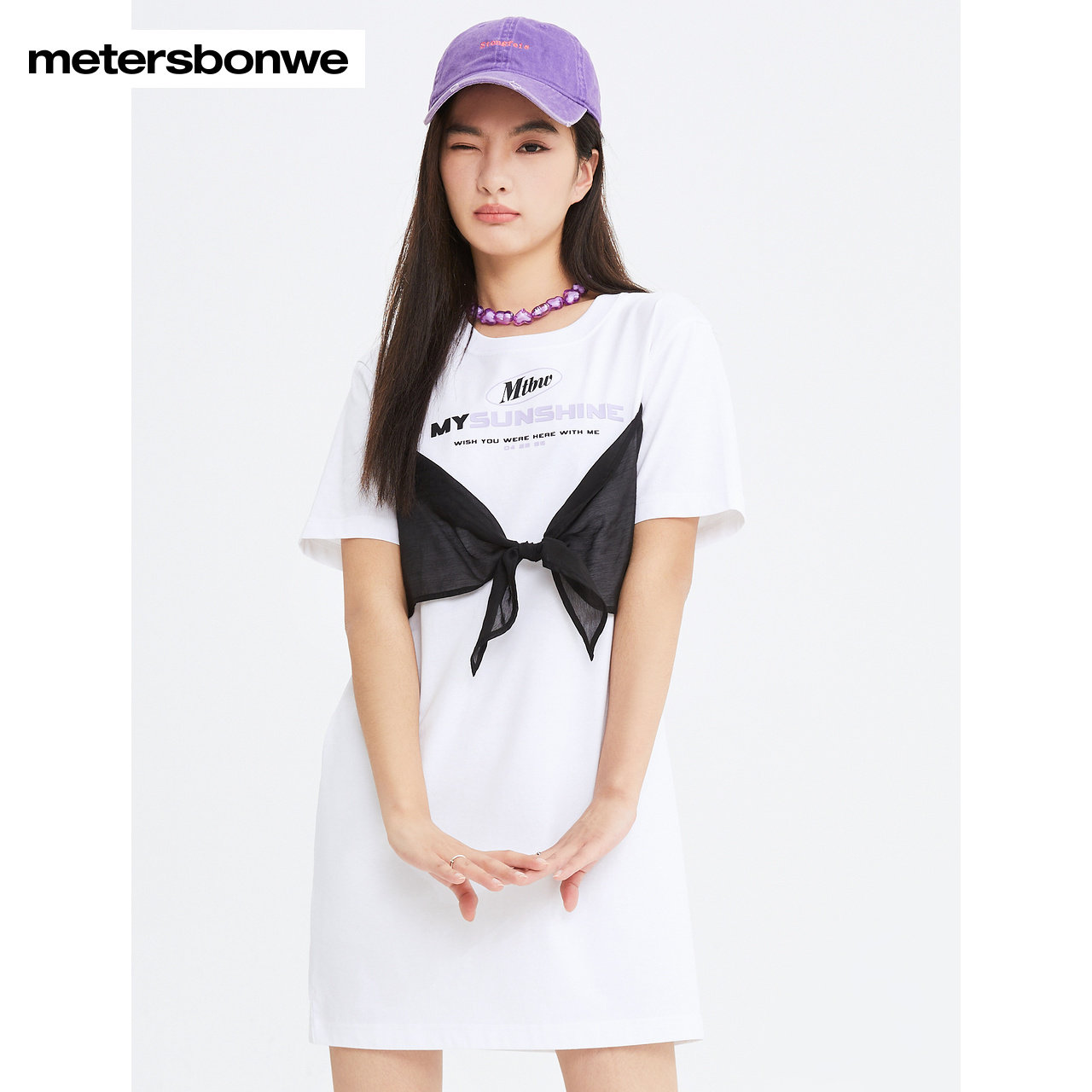  美特斯邦威outlets店T恤