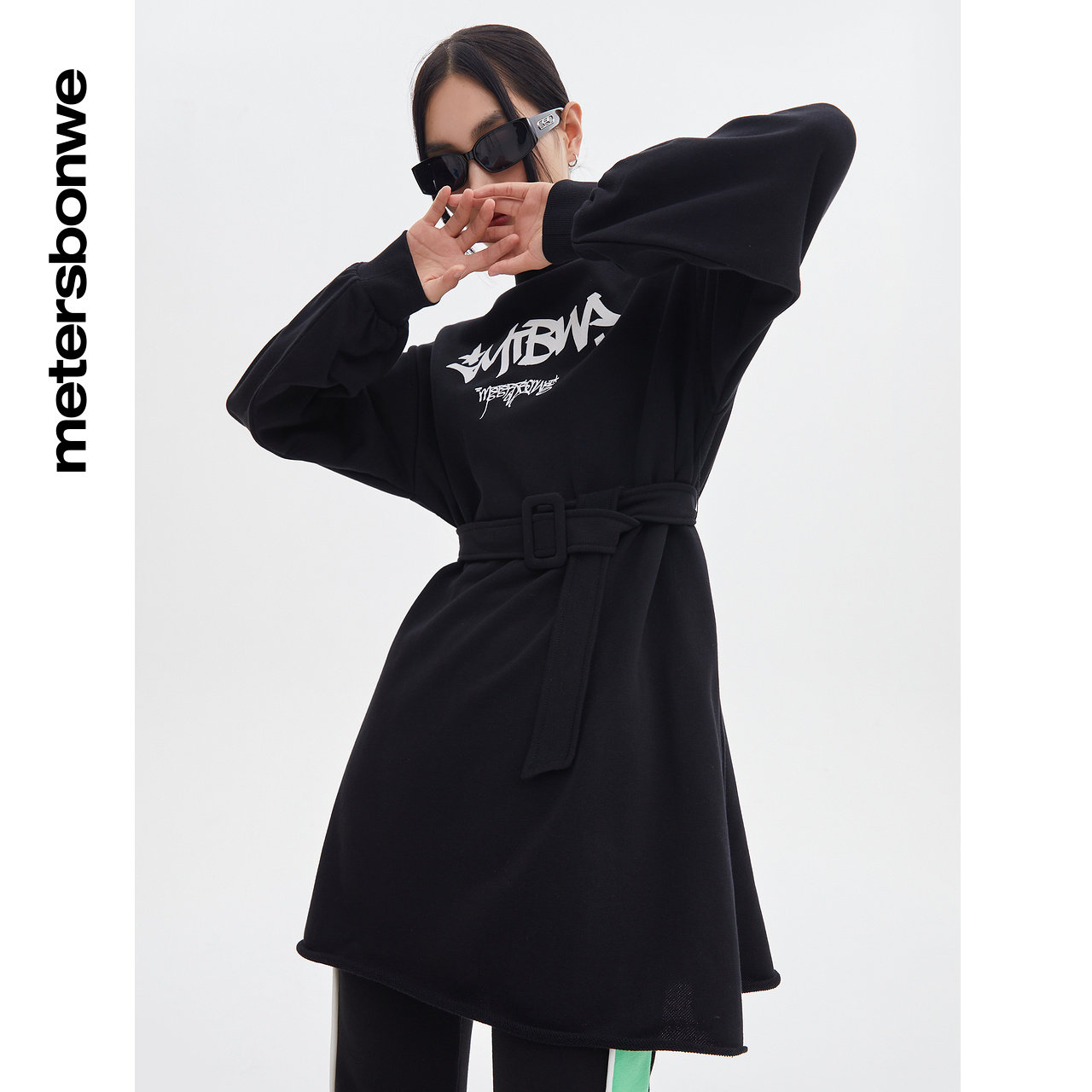  美特斯邦威outlets店连衣裙