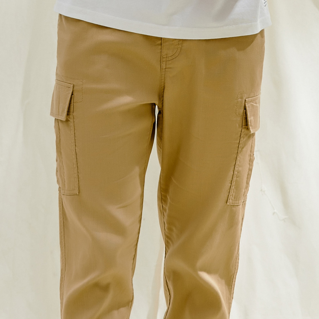  美特斯邦威outlets店休闲裤