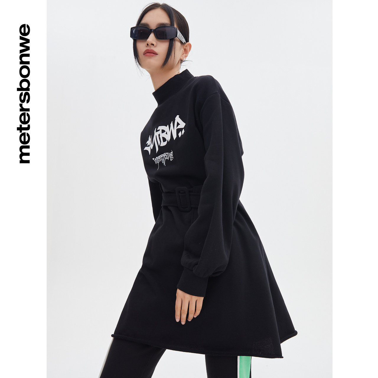  美特斯邦威outlets店连衣裙