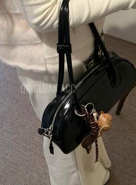 赵昭仪同款包包挂饰miu系腊肠狗棒球挂件钥匙扣ins风高级感配饰女