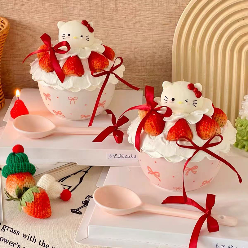 2026新年圣诞节快乐蝴蝶结草莓碗蛋糕装饰helloKitty陶瓷碗甜品碗 - 图2