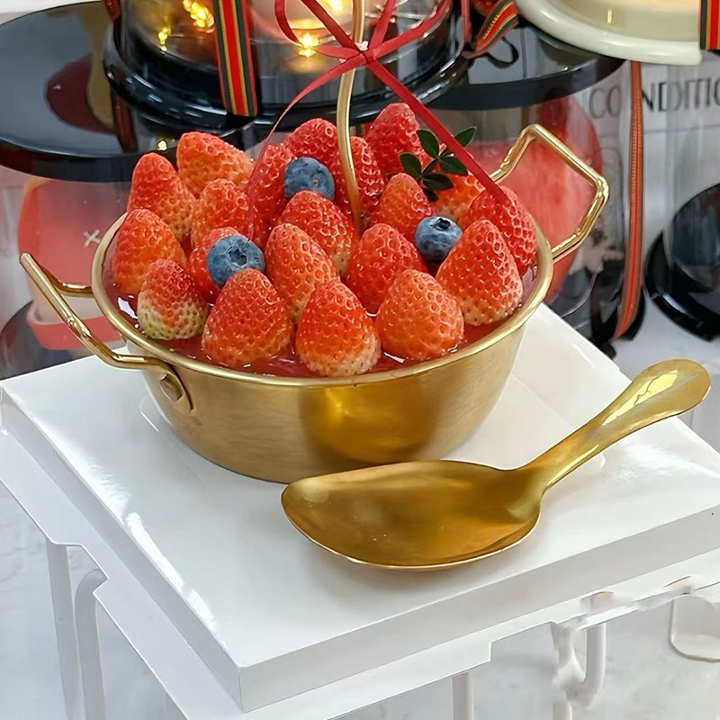 2026爆款网红同款金色双耳碗草莓蛋糕装饰跨年元旦不锈钢草莓碗,淘宝优惠券,粉丝福利购,淘宝优惠卷