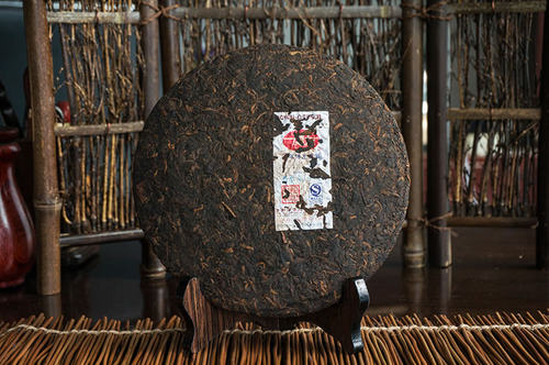 2009年勐海普洱茶熟茶饼博友0509 901批357g博友茶厂七子饼茶马寨 - 图1