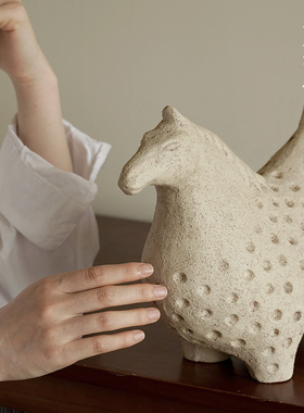 抽象创意手工赤陶马摆件装饰品