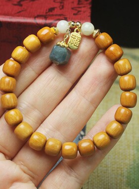 2026檀香木老型珠手串手链绿色玉石吊坠款 民族风文玩念珠佛珠