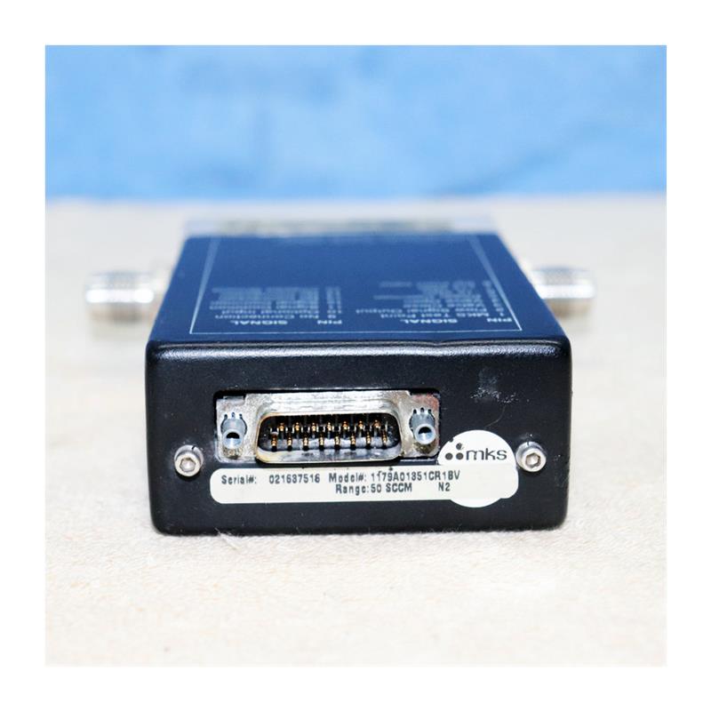 MKS 1179A01351CR1BV N2 50 SCCM 流量计控制器拆机实拍 - 图3