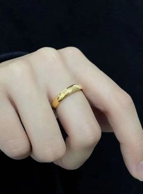 2025新款男女情侣光面亮面实心经典金色不掉色素戒指