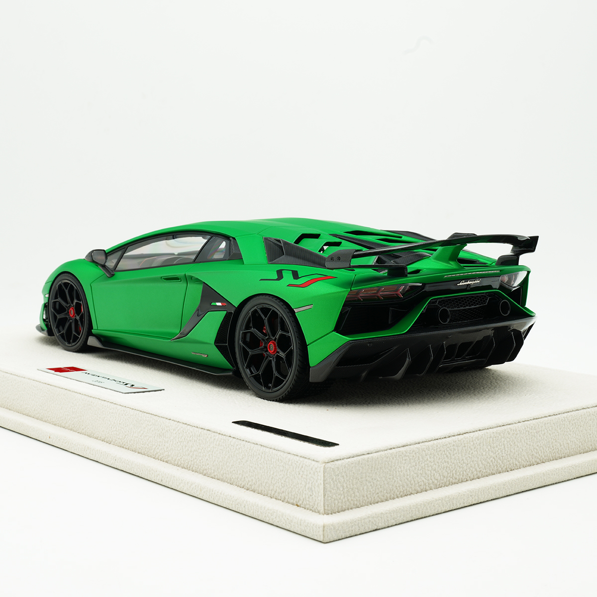 make up 1:18兰博基尼SVJ aventador大牛树脂车模高端收藏车-图1