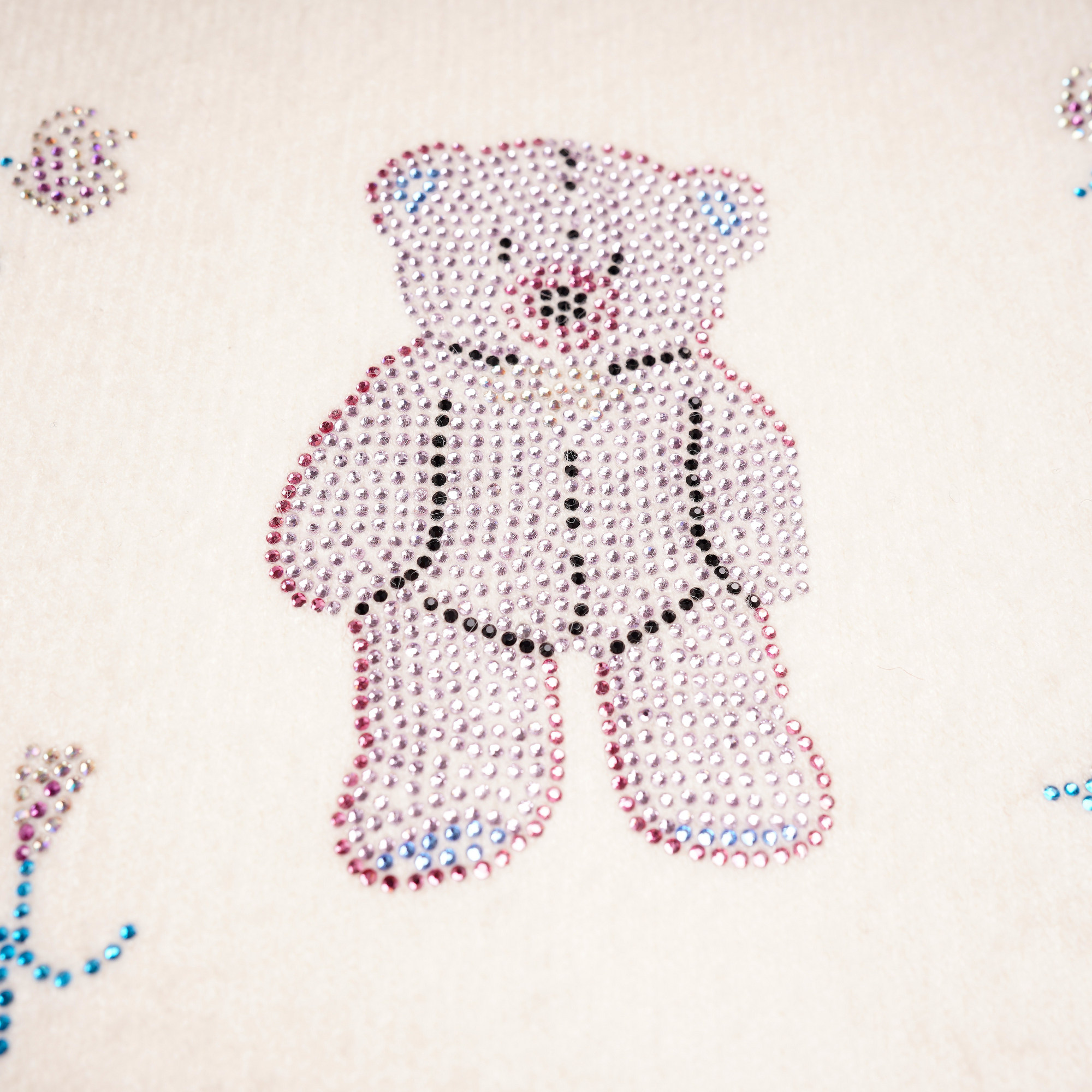 TCH时尚烫钻秋冬氛围感气质百搭半高领针织开衫上衣女T75D43E1105,淘宝优惠券,粉丝福利购,淘宝优惠卷