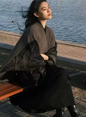 复古双面国风印花披肩女时尚百搭旅游拍照外搭秋冬保暖气质围巾