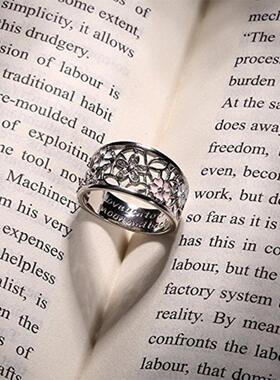 wish热卖创意滴胶镶钻樱花朵戒指