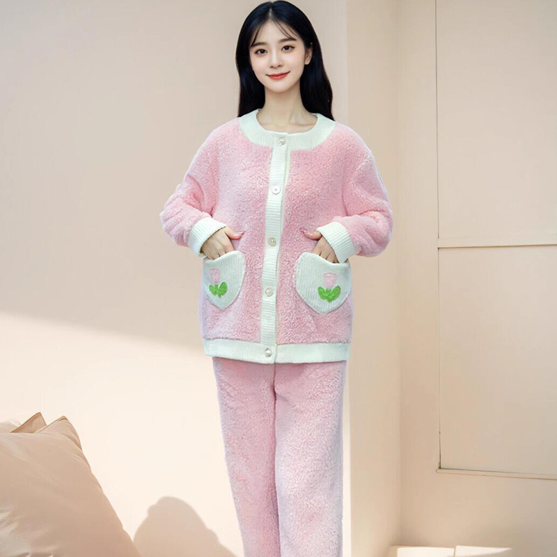 法兰绒睡衣秋冬款女长袖长裤加厚加绒可爱公主风可外穿家居服套装