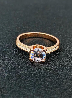 莫桑石双排钻四爪牛头钻戒