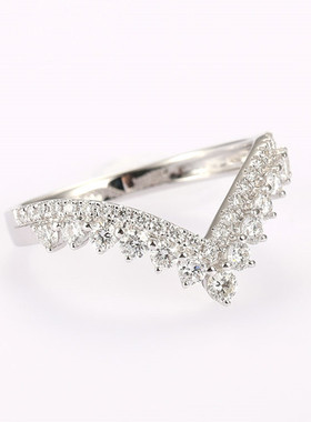 莫桑石满钻心形皇冠戒指