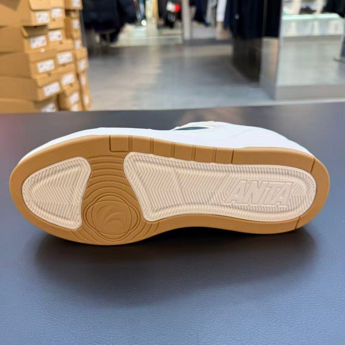 好事发生 月影丨新年潮流撞色板鞋男马年红色运动鞋112618016,淘宝优惠券,粉丝福利购,淘宝优惠卷