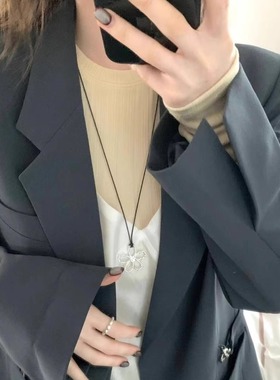 镂空花朵黑绳抽拉可调节项链