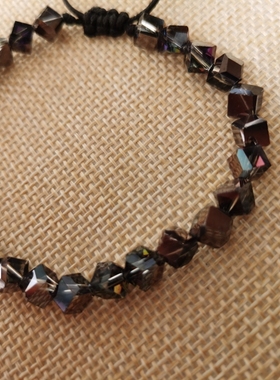 青岛外贸饰品手镯新潮流时尚质感方形玻璃珠子串珠手工编制手链