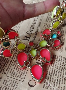 百搭小清晰荧光水滴夸张项链