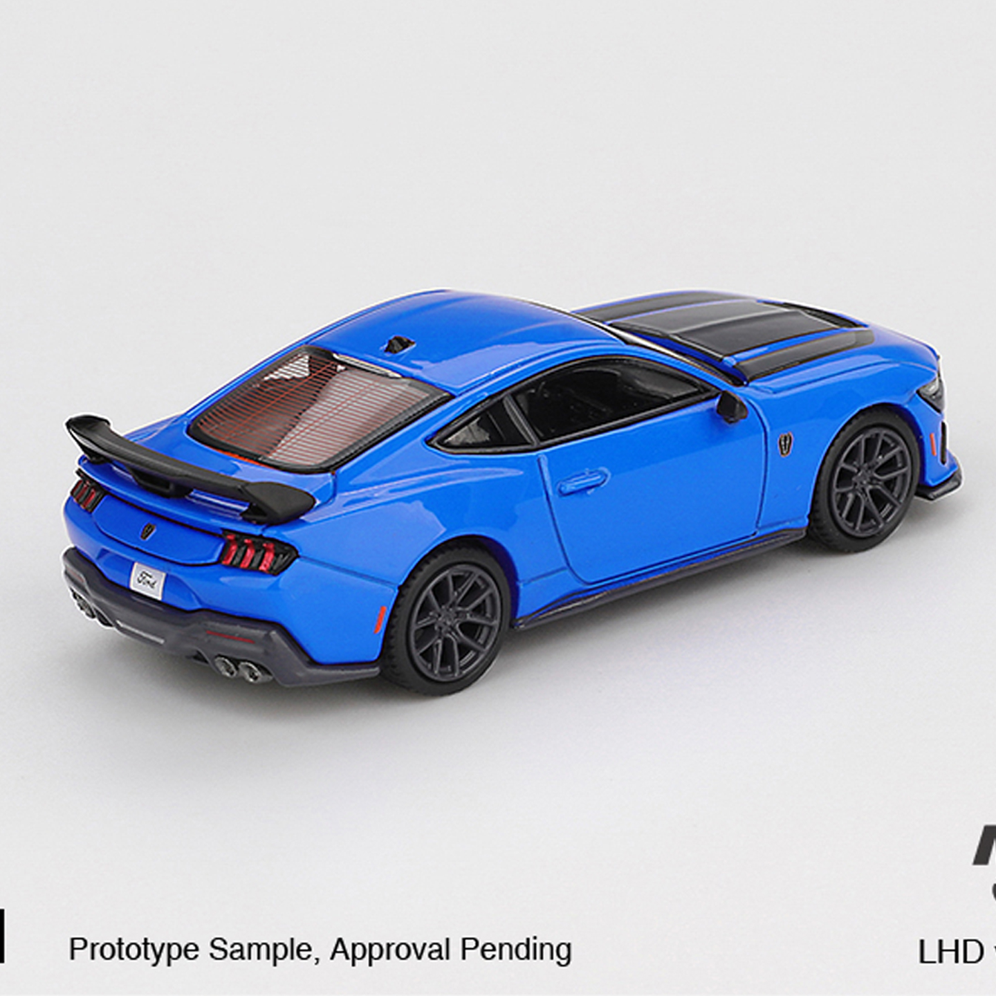 2024 福特野马 Mustang Dark Horse minigt 1:64仿真合金汽车模型 - 图1