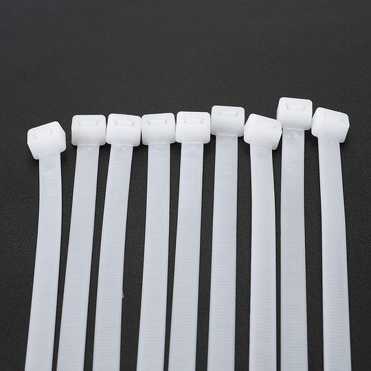 1 paquete de bridas para cables autoblocantes