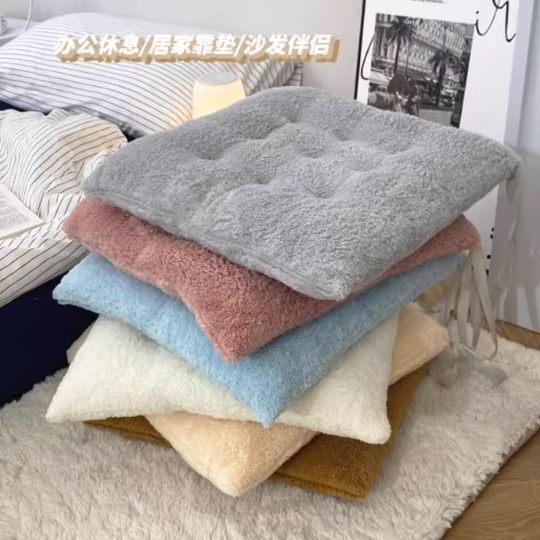 毛绒坐垫屁垫办公室久坐宿舍加厚餐椅子座垫大学生教室屁股垫子