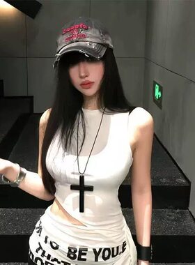 复古暗黑系木质十字架吊坠项链哥特友朋y2k亚文化锁骨链百搭配饰