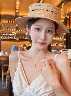 顶版四叶草项链女镀18K金红玉髓