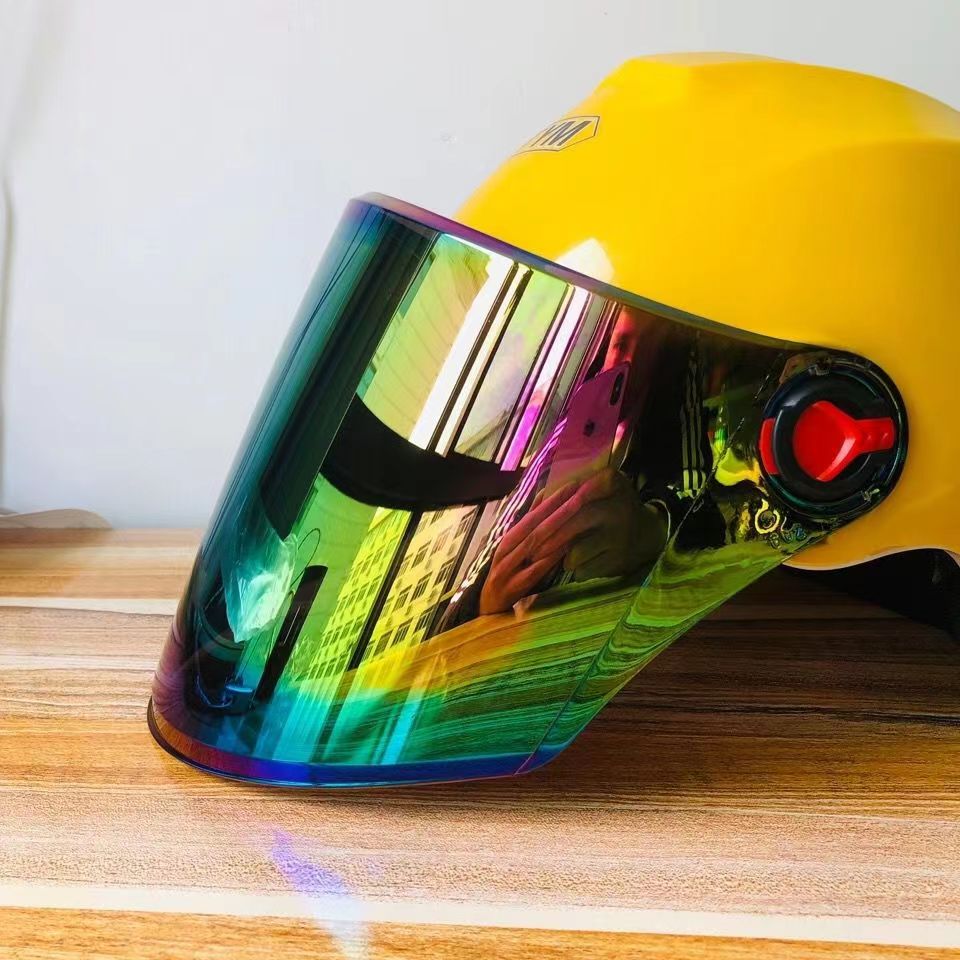 电动摩托车头盔镜片防雾半盔通用防晒安全帽前挡风镜玻璃面罩高清