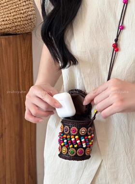 波西米亚民族风椰壳包包女手工编织耳机口红包复古小众设计零钱包