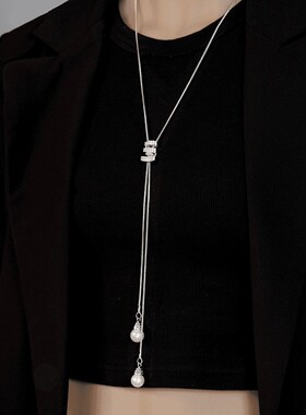 高级感珍珠长款毛衣链2025新款爆款轻奢气质时尚小众项链女士配饰