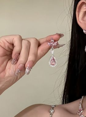 【粉樱花语】甜美精致感水滴吊坠项链轻奢设计感晚礼服锁骨链套装