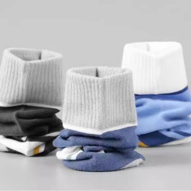 ຖົງຕີນກິລາກາງ-calf striped | ຫຼາຍກວ່າ 2,000 ການຊື້ເພີ່ມເຕີມ