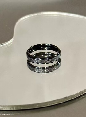 溪御满天星磨砂黑白戒指男女高级感小众设计情侣对戒钛钢不掉色