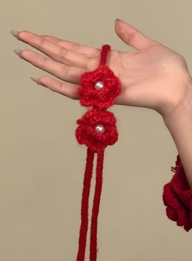 2025新款针织花朵项链女时尚秋冬圣诞氛围感锁骨链个性百搭毛衣链