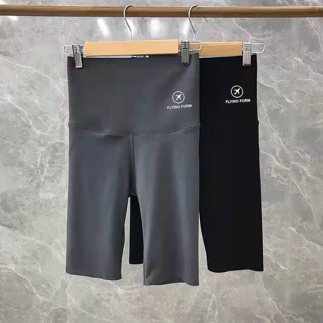 Shark skin tummy controls shorts | ເກັບໄດ້ 103 ຄົນ