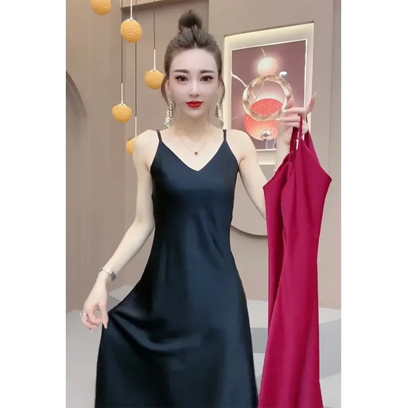 网红爆款时尚吊带裙2024夏季新款法式气质净版垂感显瘦连衣裙女
