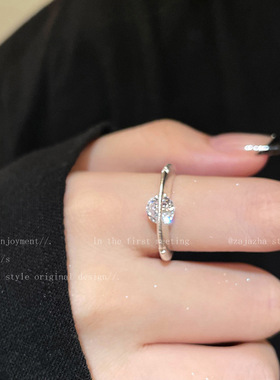 小红书同款可转动锆石星球环绕锆石戒指女时尚气质高级感食指戒指