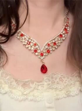 超闪重工红色水滴流苏项链新娘礼服小众轻奢高级感设计锁骨链蝴蝶