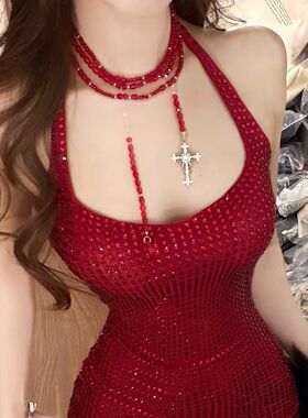 重工哥特风多层叠戴红色串珠十字架项链女轻奢高级感choker锁骨链